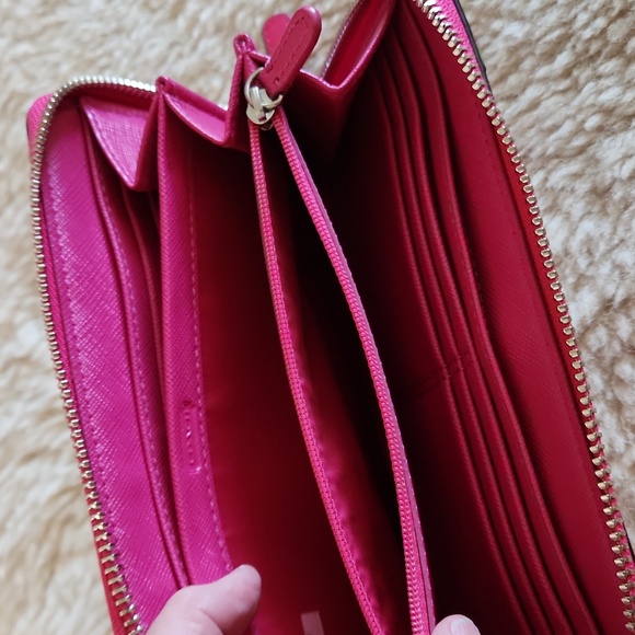 Adorable Like New Coach Heart 3/4 Zippered Long Wallet ❤️🩷🩶 - Picture 12 of 16